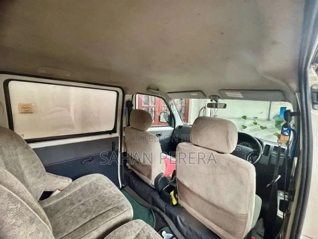 Toyota TownAce S402M Van 2011 Van (Used)