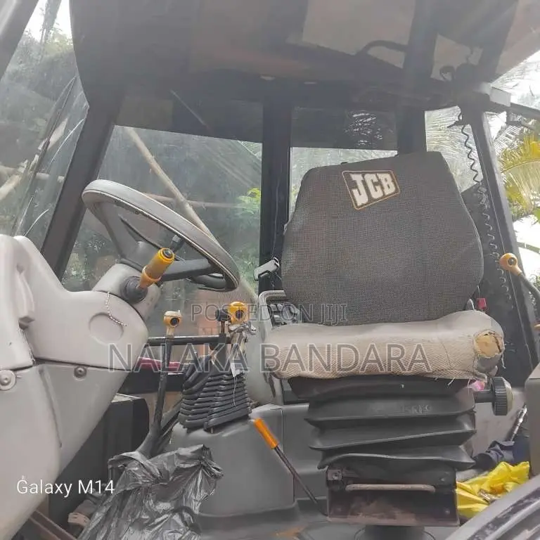 JCB 3CX 1998 Heavy-Duty (Used)