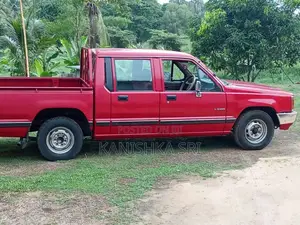 Mitsubishi L200 1992 Pickup (Used)