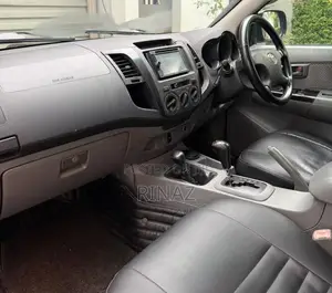 Toyota Hilux Invincible UK 2007 Pickup (Used)