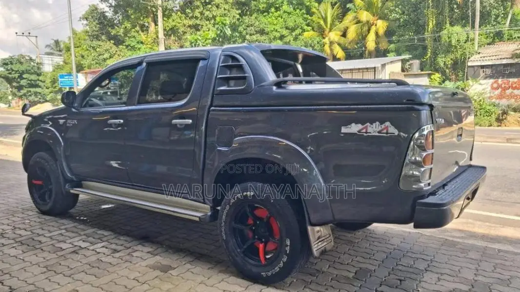 Toyota Hilux 2008 Pickup (Used)