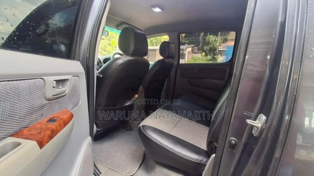 Toyota Hilux 2008 Pickup (Used)