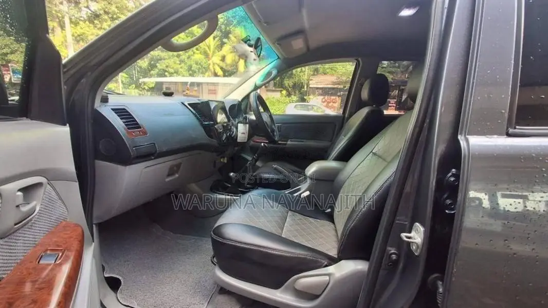 Toyota Hilux 2008 Pickup (Used)
