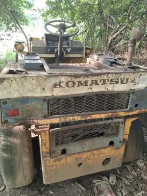 Komatsu WA 30-2 Wheel Loader 2007 Heavy-Duty (Used)