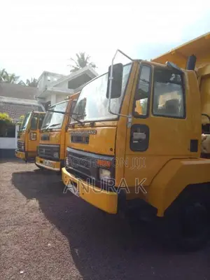 Ashok-Leyland Comet 2012 Heavy-Duty (Used)