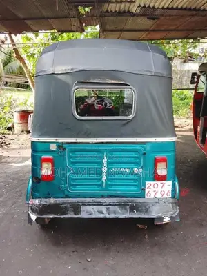 Bajaj Re 1999 Three Wheel (Used)