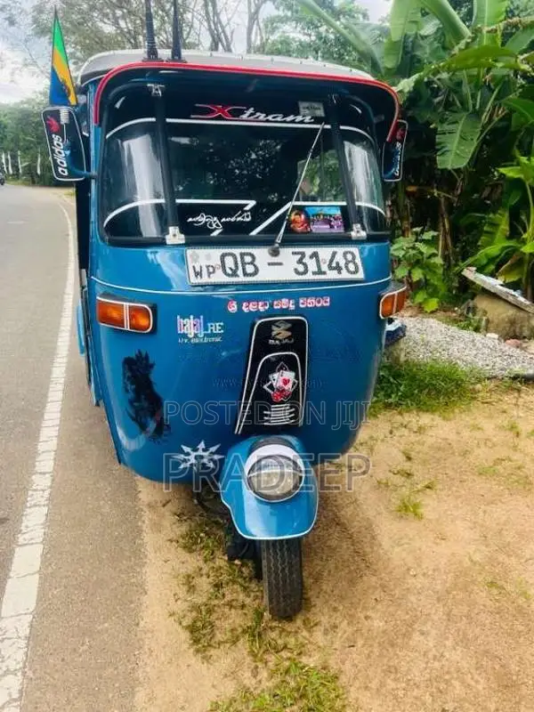 Bajaj RE 2 Stroke 2005 Three Wheel (Used)