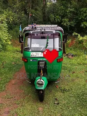 Bajaj 2 Stroke 2004 Three Wheel (Used)