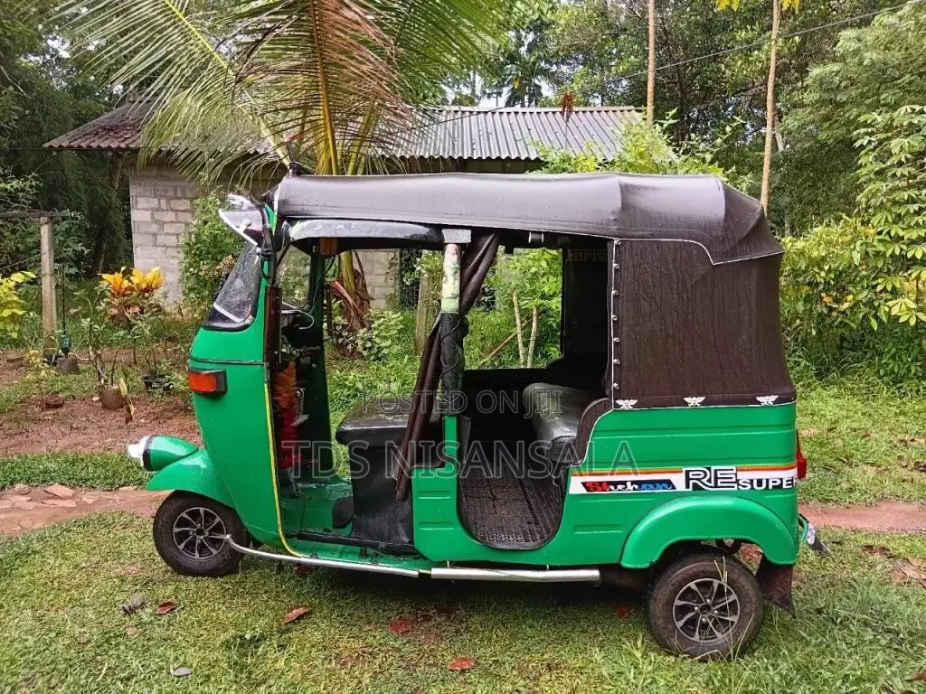 Bajaj 2 Stroke 2004 Three Wheel (Used)