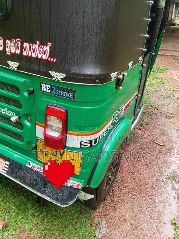 Bajaj 2 Stroke 2004 Three Wheel (Used)