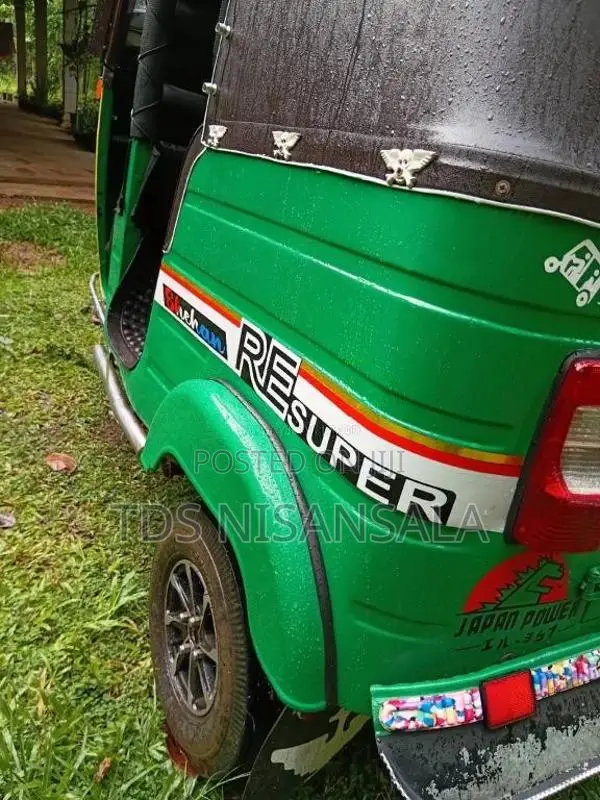 Bajaj 2 Stroke 2004 Three Wheel (Used)