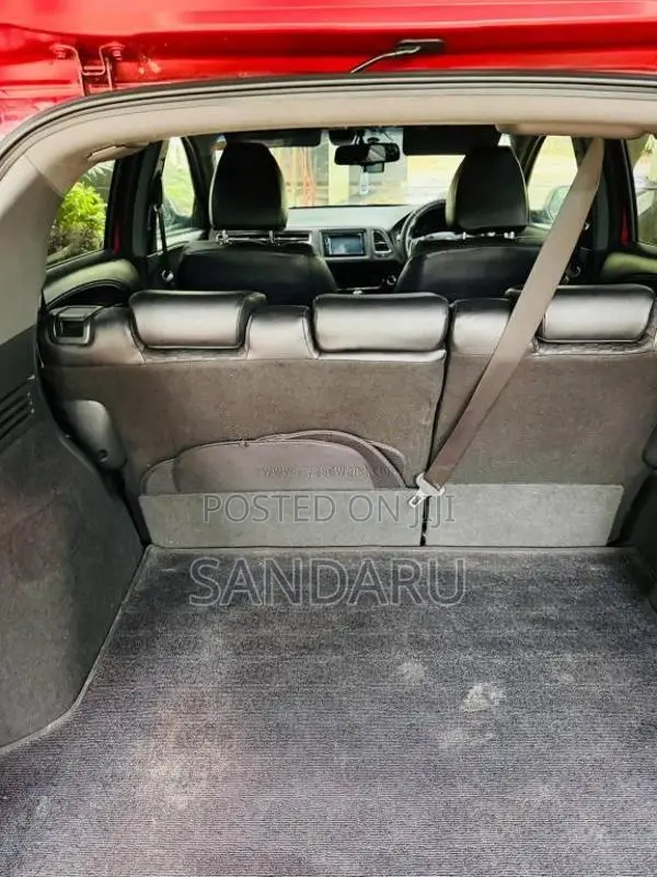 Honda Vezel Rs 2018 SUV (Used)