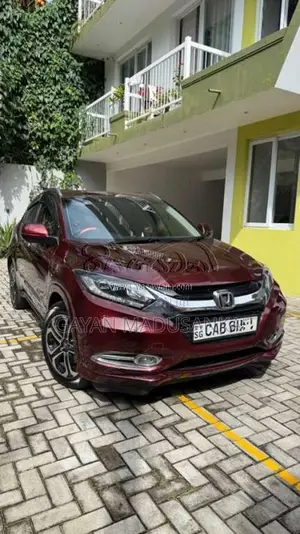 Honda Vezel 2014 SUV (Used)