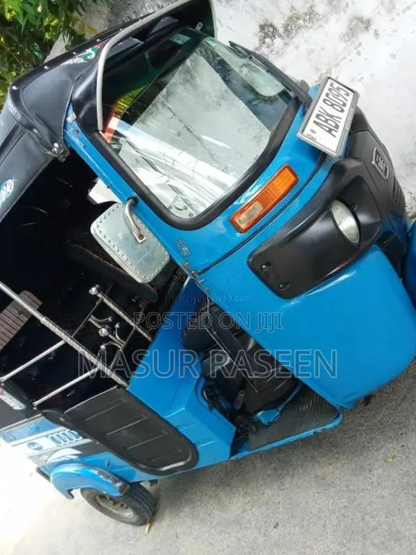 Bajaj 4 stroke 2016 Three Wheel (Used)