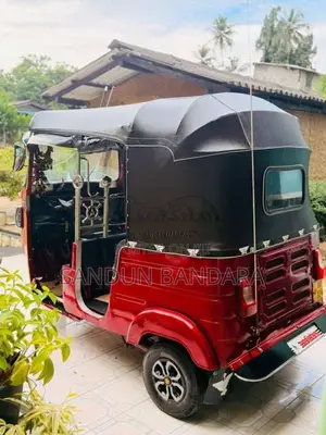 Bajaj RE 2015 Three Wheel (Used)