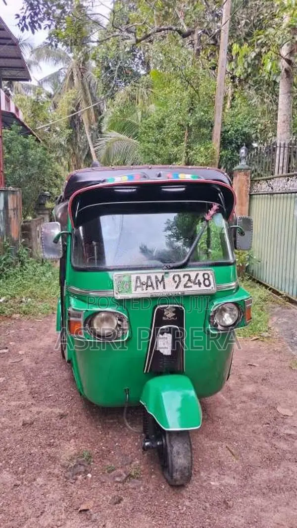 Bajaj 4 Stroke 2013 Three Wheel (Used)