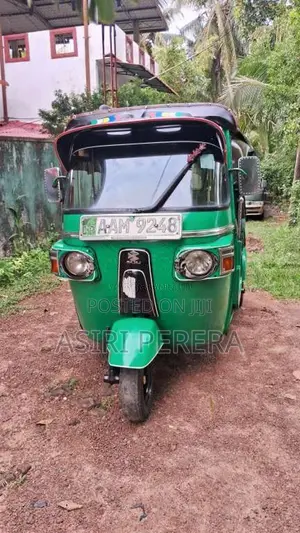 Bajaj 4 Stroke 2013 Three Wheel (Used)