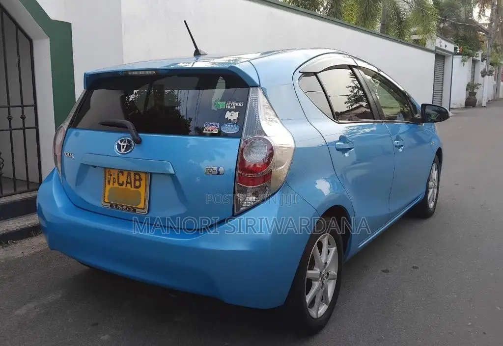 Toyota Aqua G Grade 2013 Car (Used)