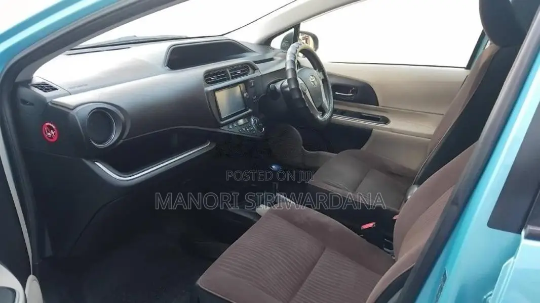 Toyota Aqua G Grade 2013 Car (Used)
