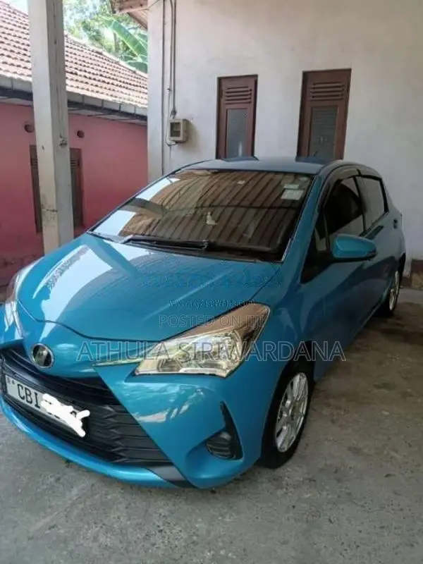 Toyota Vitz Safety 2017 Car (Used)