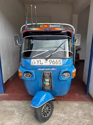 Bajaj 4 stroke 2011 Three Wheel (Used)