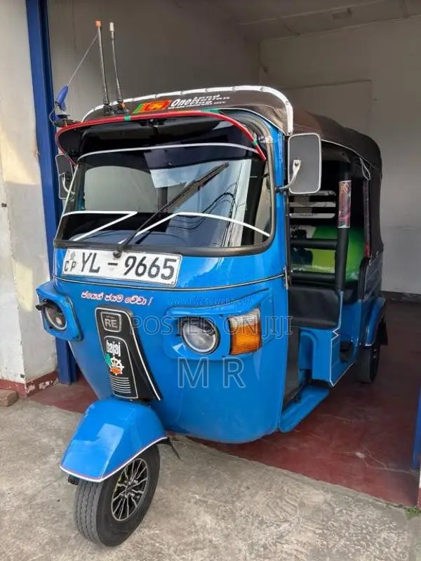 Bajaj 4 stroke 2011 Three Wheel (Used)