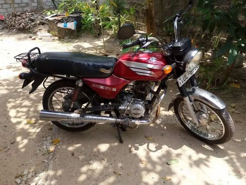 Bajaj Boxer 2007 Motorbike (Used)