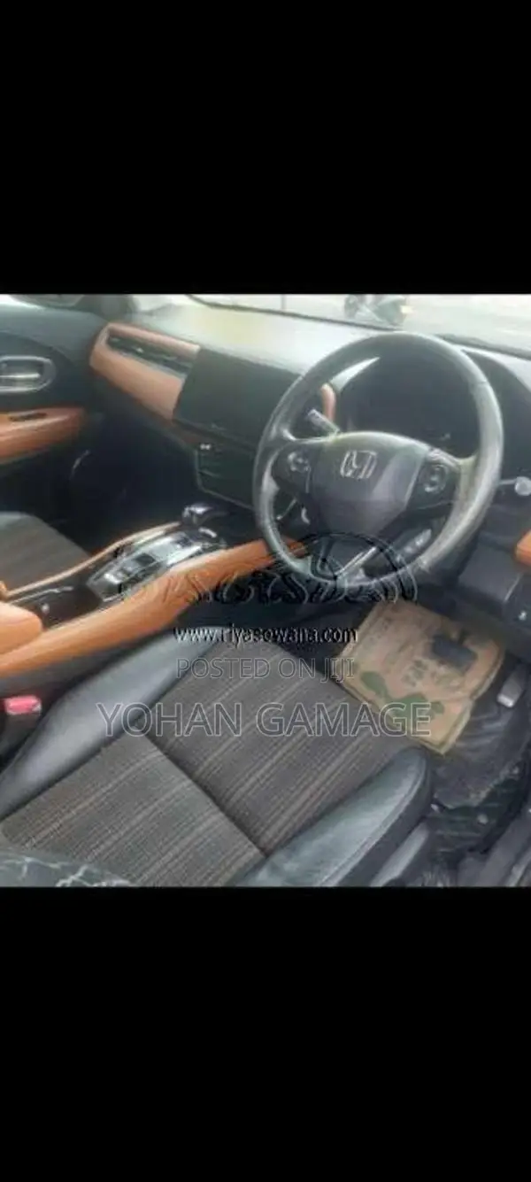 Honda Vezel 2016 SUV (Used)