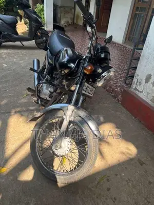 Bajaj Boxer 100 2018 Motorbike (Used)