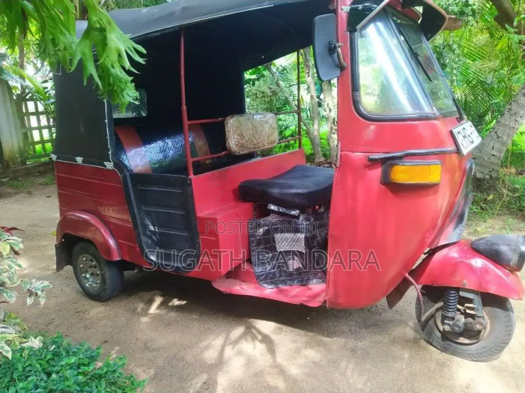 Bajaj 4 Stroke 2003 Three Wheel (Used)