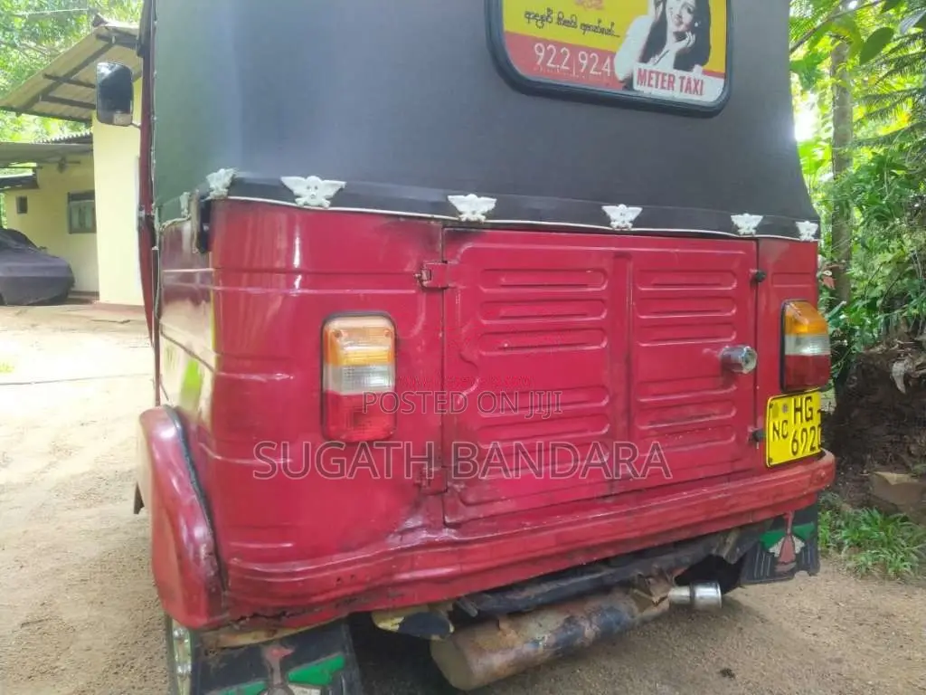 Bajaj 4 Stroke 2003 Three Wheel (Used)