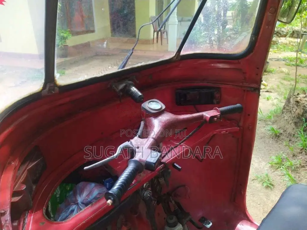 Bajaj 4 Stroke 2003 Three Wheel (Used)