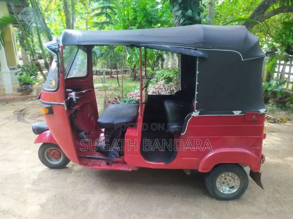 Bajaj 4 Stroke 2003 Three Wheel (Used)