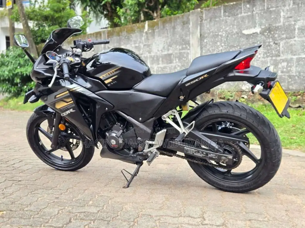 Honda CBR 2017 Motorbike (Used)