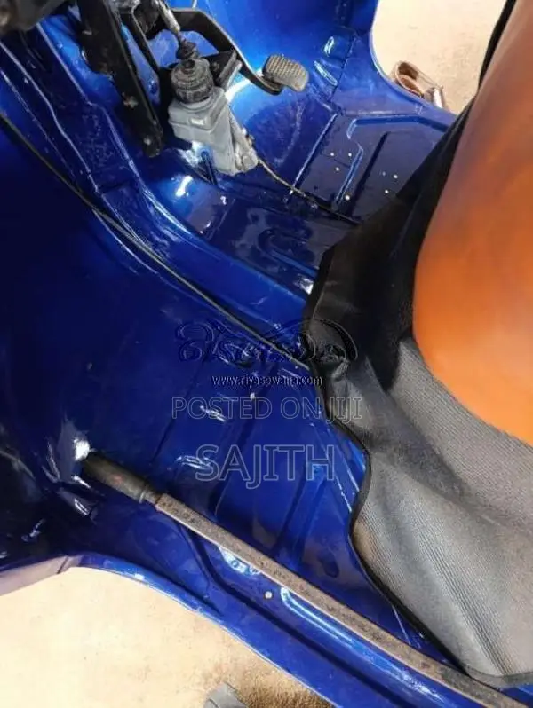 Bajaj 4 Stroke 2010 Three Wheel (Used)