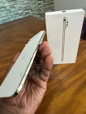 Apple iPhone Air 512GB XA (Used)