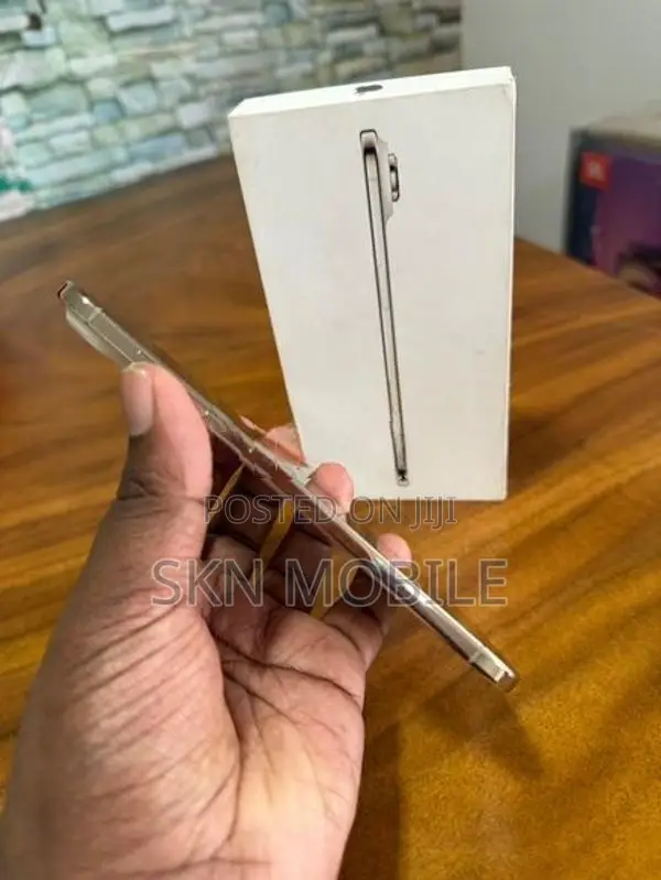 Apple iPhone Air 512GB XA (Used)
