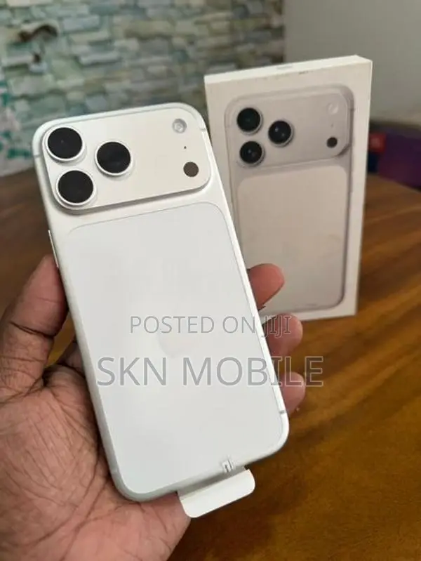 Apple iPhone 17 Pro Max 256GB XA (Used)