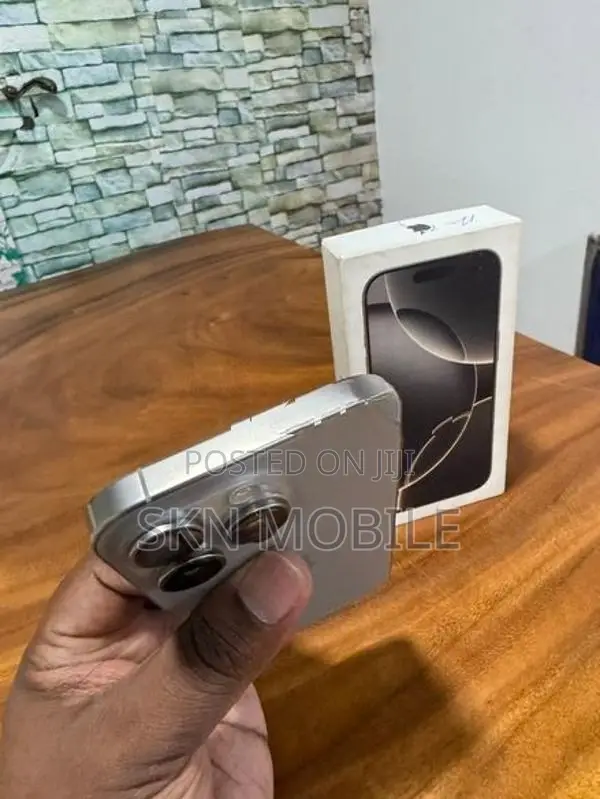 Apple iPhone 16 Pro 256GB (Used)