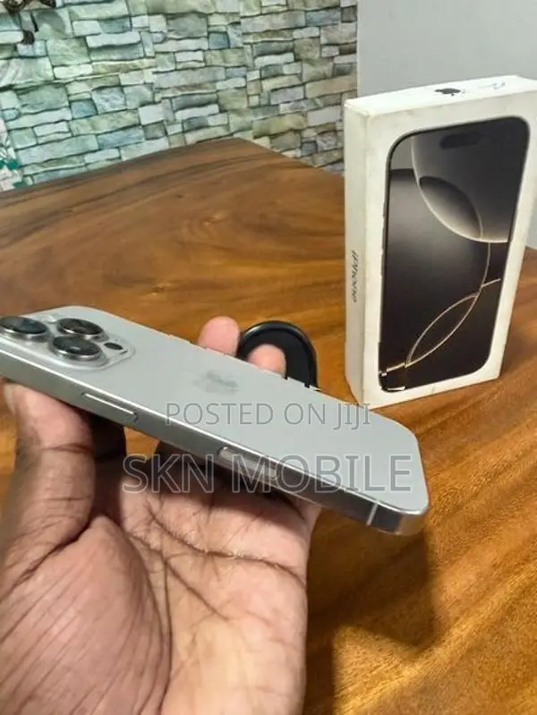 Apple iPhone 16 Pro 256GB (Used)