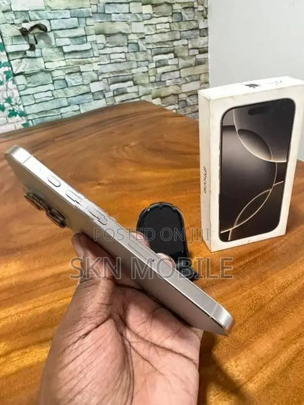 Apple iPhone 16 Pro 256GB (Used)