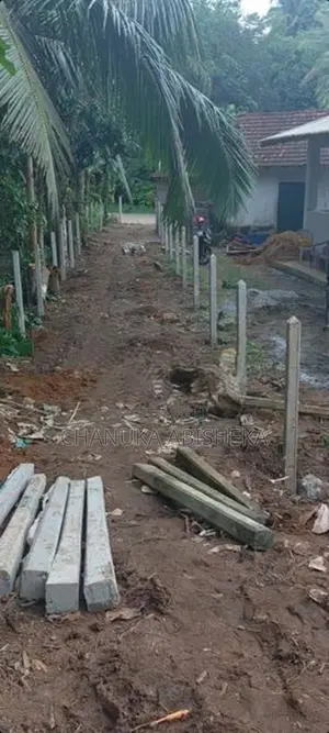 සින්නක්කර ඉඩමක් විකීණීමට ගාල්ල