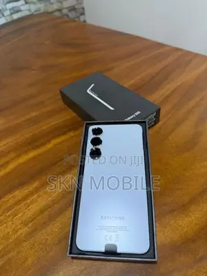 Samsung Galaxy S25 12GB 256GB 5G (Used)