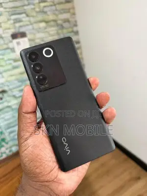 Vivo V27 5G 8GB 128GB (Used)