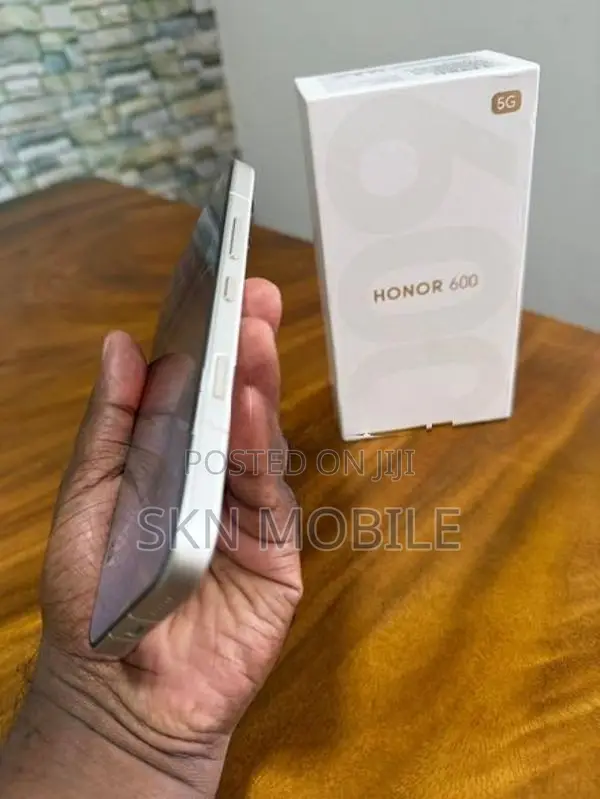 Honor 600 8GB 256GB 5G (Used)