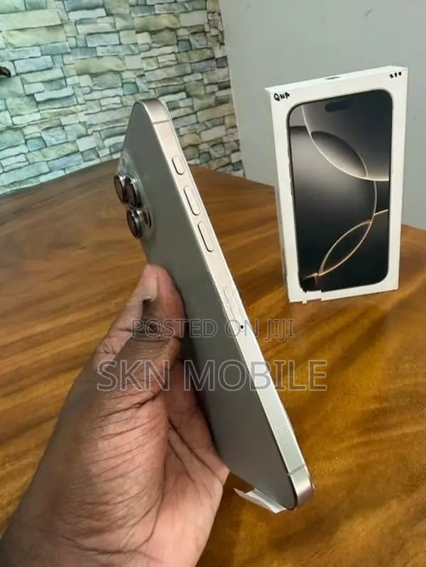 Apple iPhone 16 Pro Max 256GB (Used)