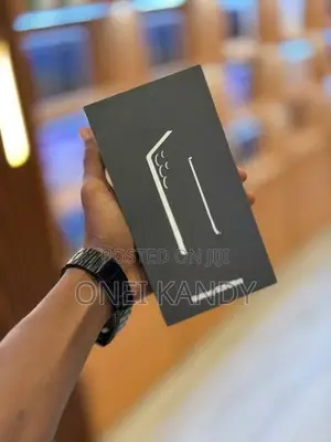Samsung Galaxy S25 Ultra 12GB 256GB (Brand New)
