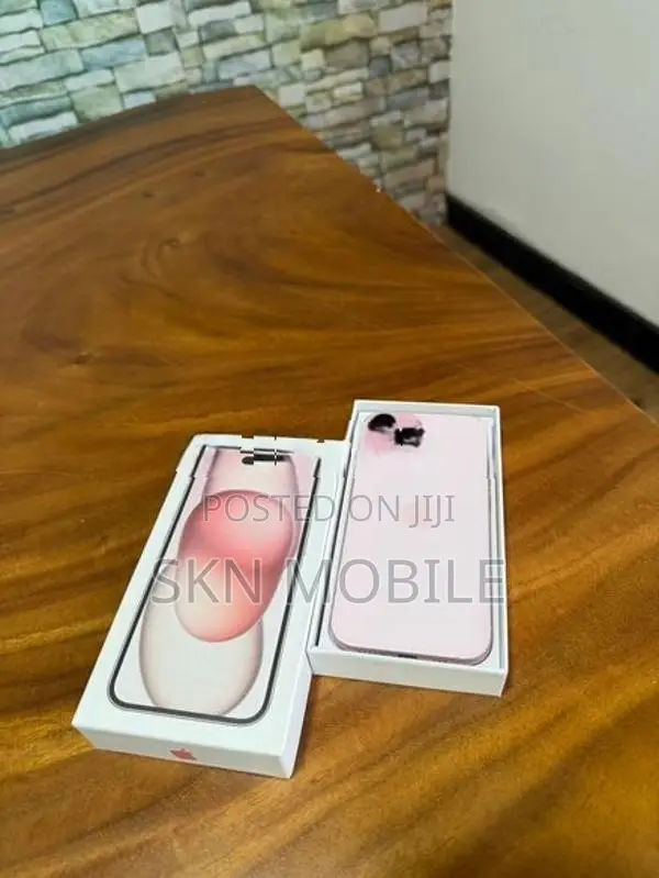 Apple iPhone 15 512GB (Used)