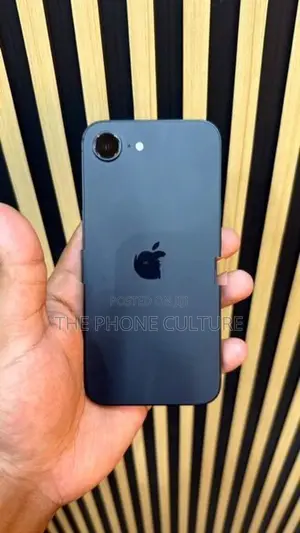 Apple iPhone 17e 256GB (Used)