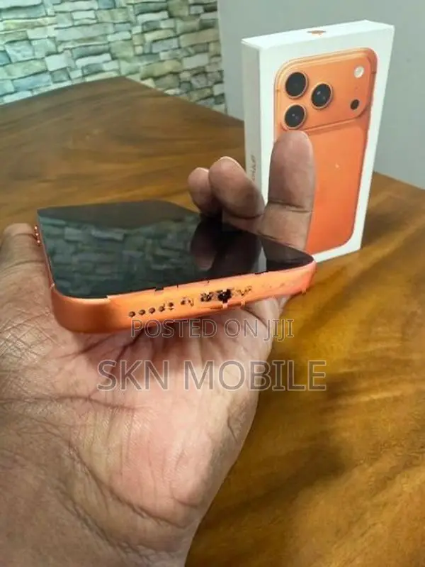 Apple iPhone 17 Pro 256GB ESIM (Used)